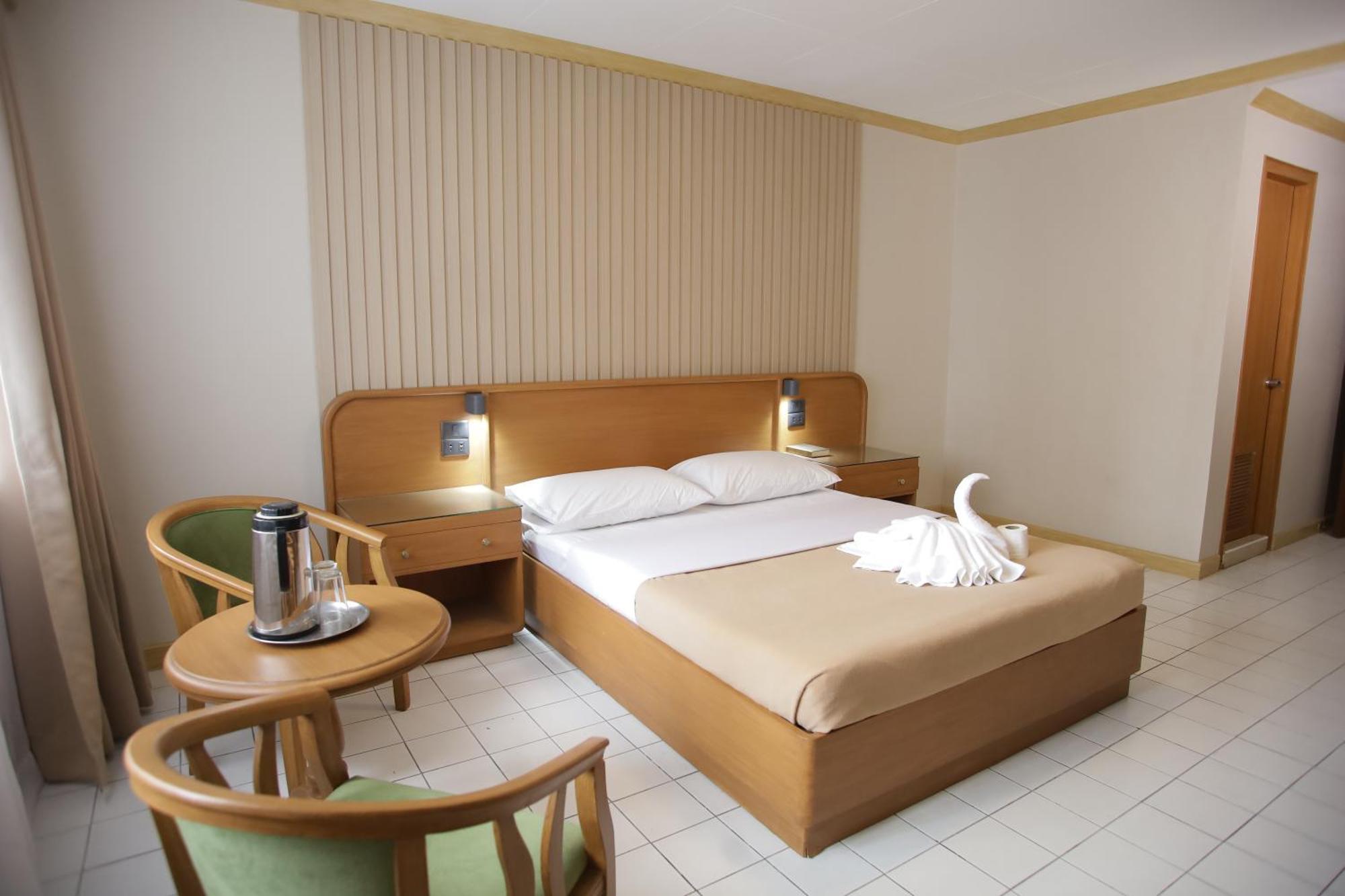 Hotel Soriente Manille Extérieur photo